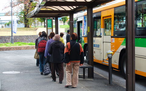 Googleマップでバスの運行情報がわかるように!? バス業界の最新事情
