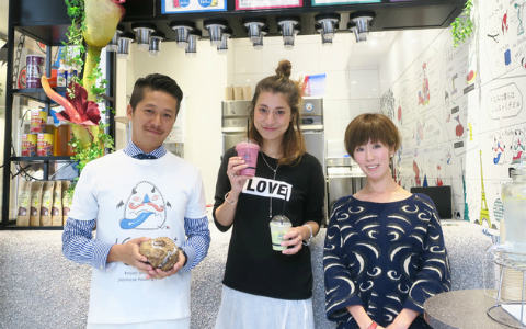 食物繊維たっぷり、お肌にも嬉しい！ 世界初の“生芋こんにゃくスムージー”専門店「Konjac+」をマリエが体験！