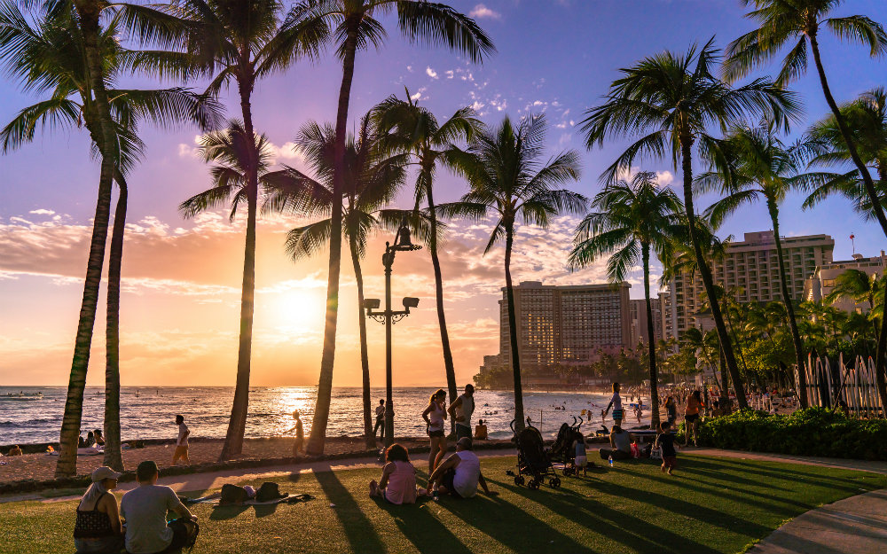 ハワイで人気のリゾートコーデは？ ポイントは“すぐに海に行ける”こと！