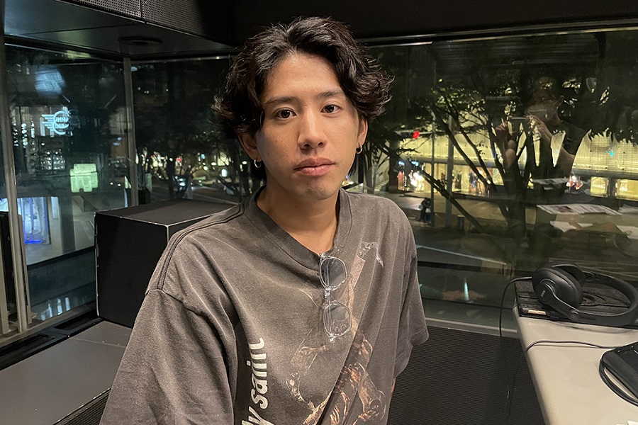 ONE OK ROCK Taka J WAVE NEWS