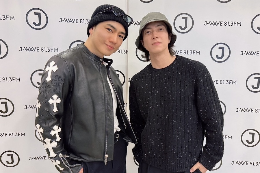  山下智久、ØMIとメディア初対談。「こういう世界があるのか」と感動した、偉大なアーティストは？