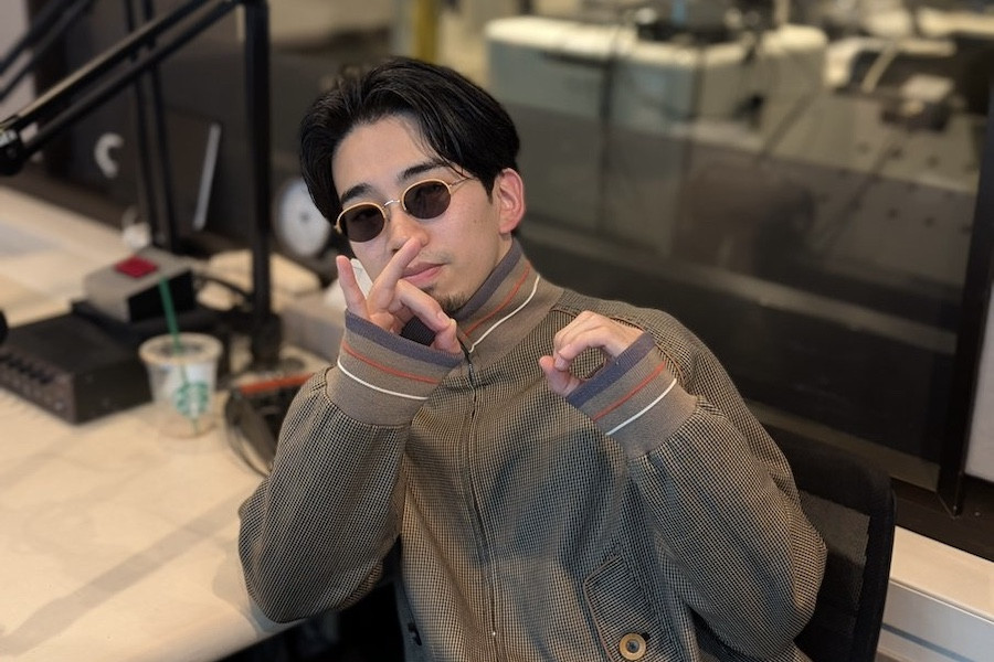  King Gnu総出で祝福！ 新井和輝のラジオ番組『SPARK』放送200回、変化したことは？