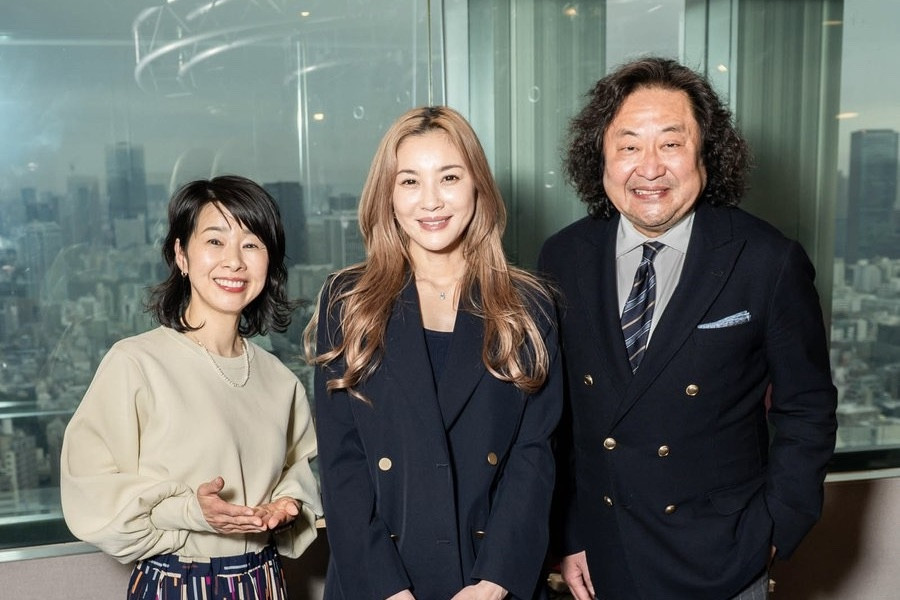 瀬戸朝香、子どもが小中学生で海外へ─自身の成長にもつながった“ドキドキ”な経験とは？