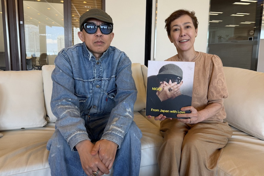 NIGO®、ロンドン回顧展で実家の部屋を再現。コレクションの原点を語る