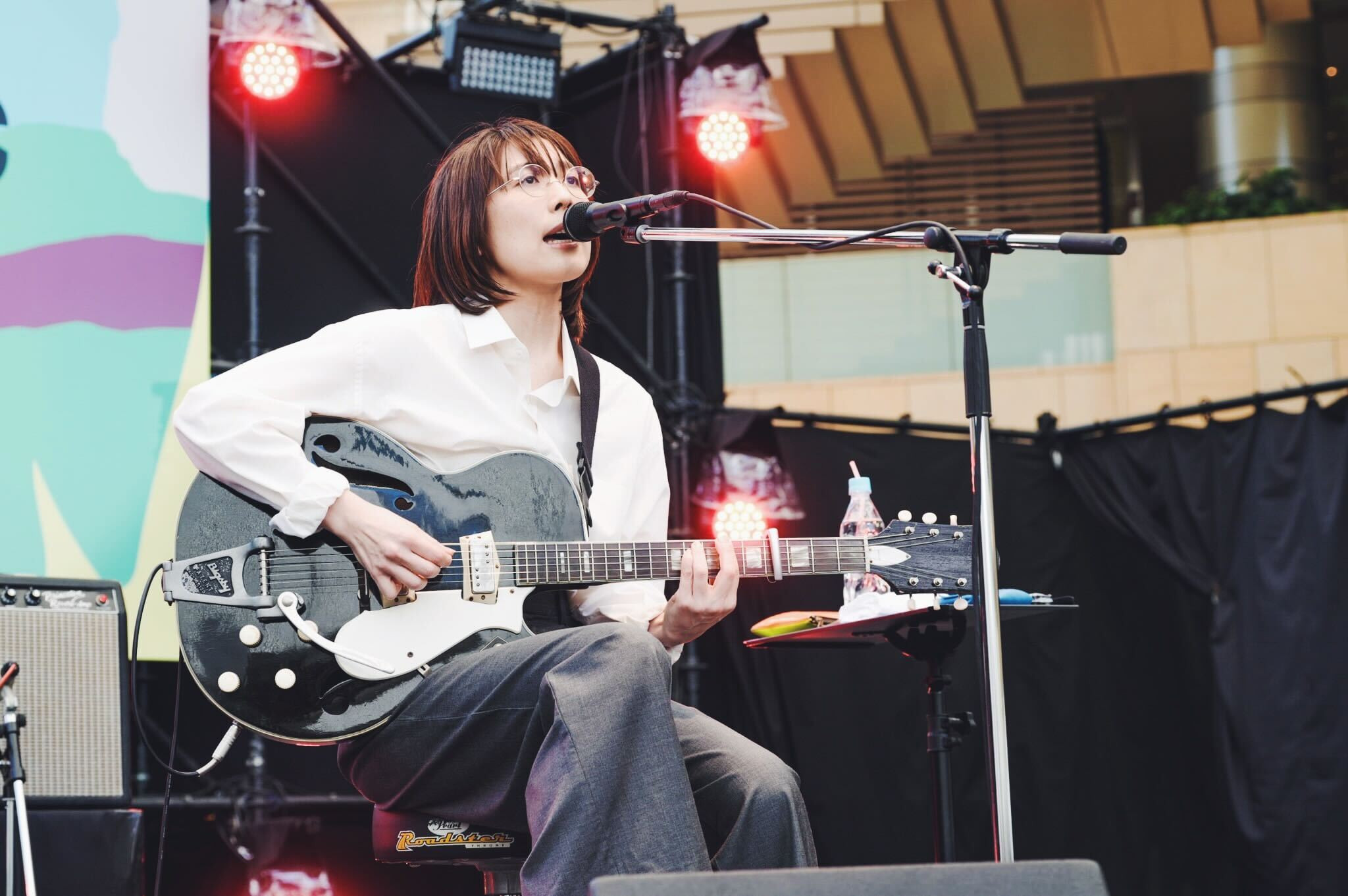 柴田聡子が六本木ヒルズでライブ！ 写真をお届け【TOKYO M.A.P.S STUTS EDITION】