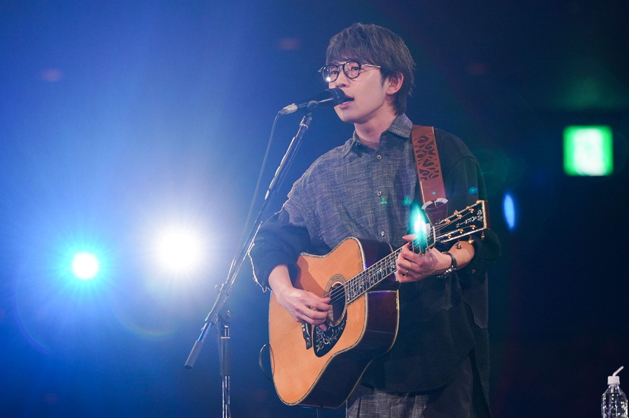川崎鷹也のライブ写真をお届け！ ギター弾き語りの祭典「ギター