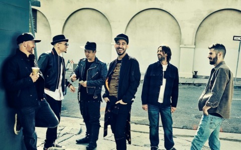 LINKIN PARK リンキンパーク ギターピック レア 虹色 マイク・シノダ