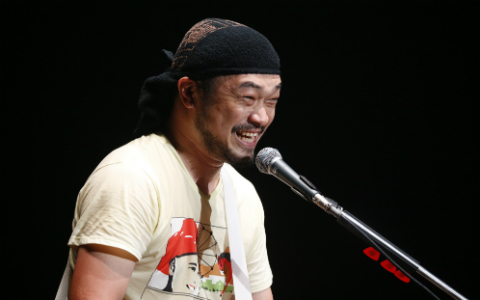 竹原ピストル、横浜アリーナで観客の魂を揺さぶる！ 漢気溢れる