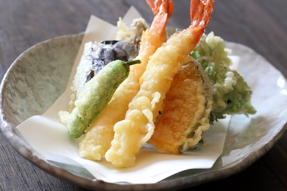 天ぷら屋では最初に エビ を食べよう その理由を料理人が語る J Wave News