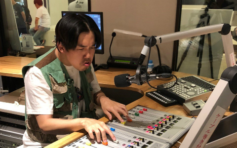 never young beachの1stアルバムに描かれた謎のキャラ…正体が深すぎる