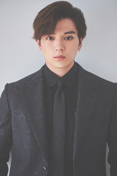 新田真剣佑「朝に弱いので……」 聴くと元気に起きられる曲は