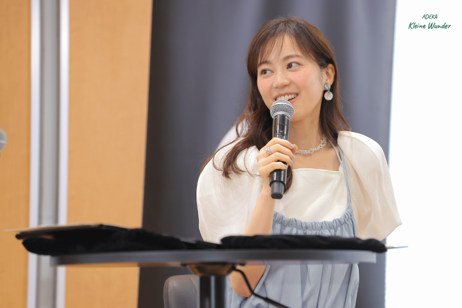 生田絵梨花がリスナー60人とダンス！ 自身の番組初の公開収録で笑顔