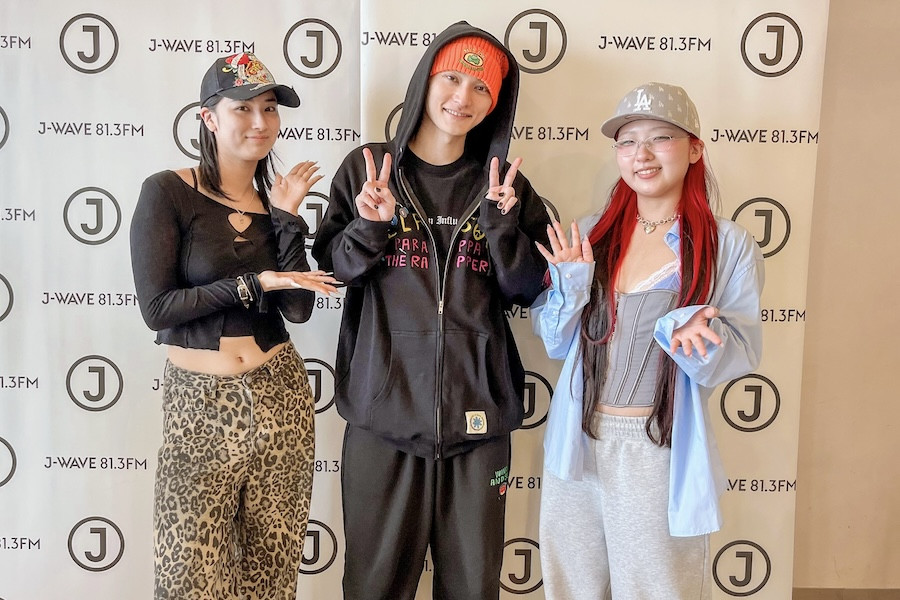 HANAのCHIKA＆MOMOKAがSKY-HIと対談！ “大きな壁の乗り越え方”を