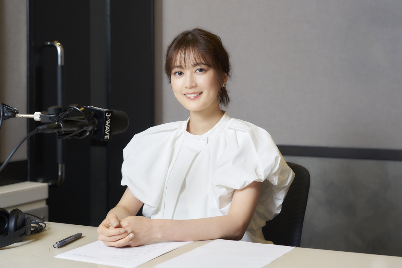 生田絵梨花が“心のほぐし方”を知った、ラジオの魅力とは。自身が眠れ