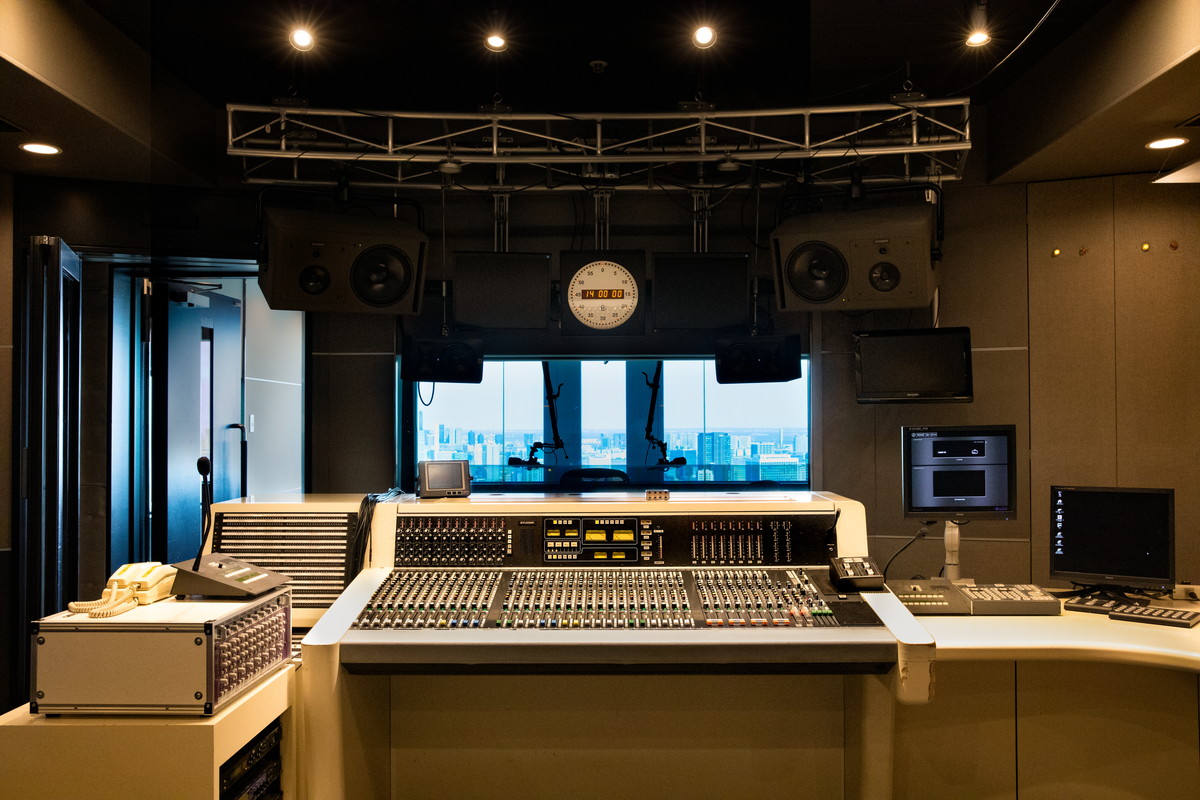 藤井フミヤ 山本彩 山村隆太 Flumpool 上白石萌音 ほかj Waveの注目ゲスト 番組 5月16日 土 5月22日 金 J Wave News